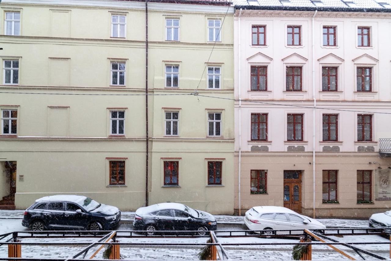 Romari площа Міцкевича Львів Екстер'єр фото